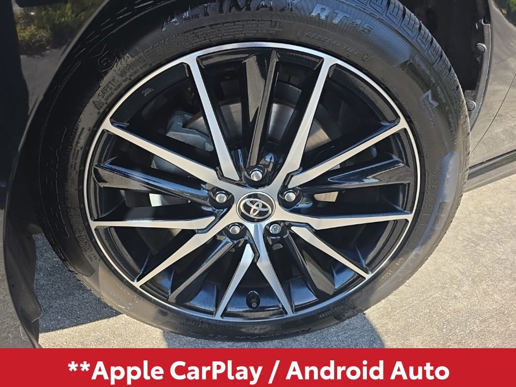 2023 Toyota Camry SE photo 2