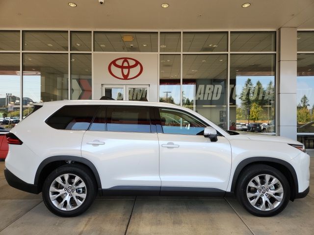 2025 Toyota Grand Highlander Limited AWD photo 2