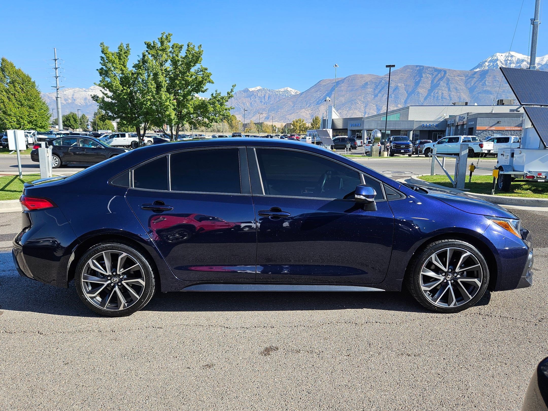 2021 Toyota Corolla SE photo 2