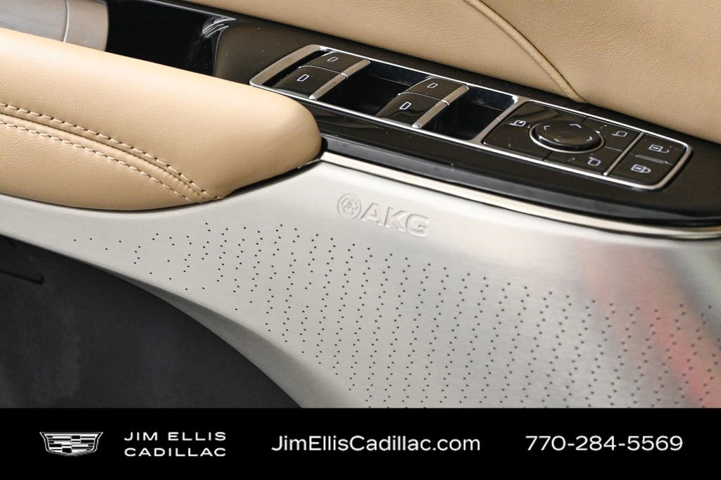 2024 Cadillac Lyriq Sport photo 7