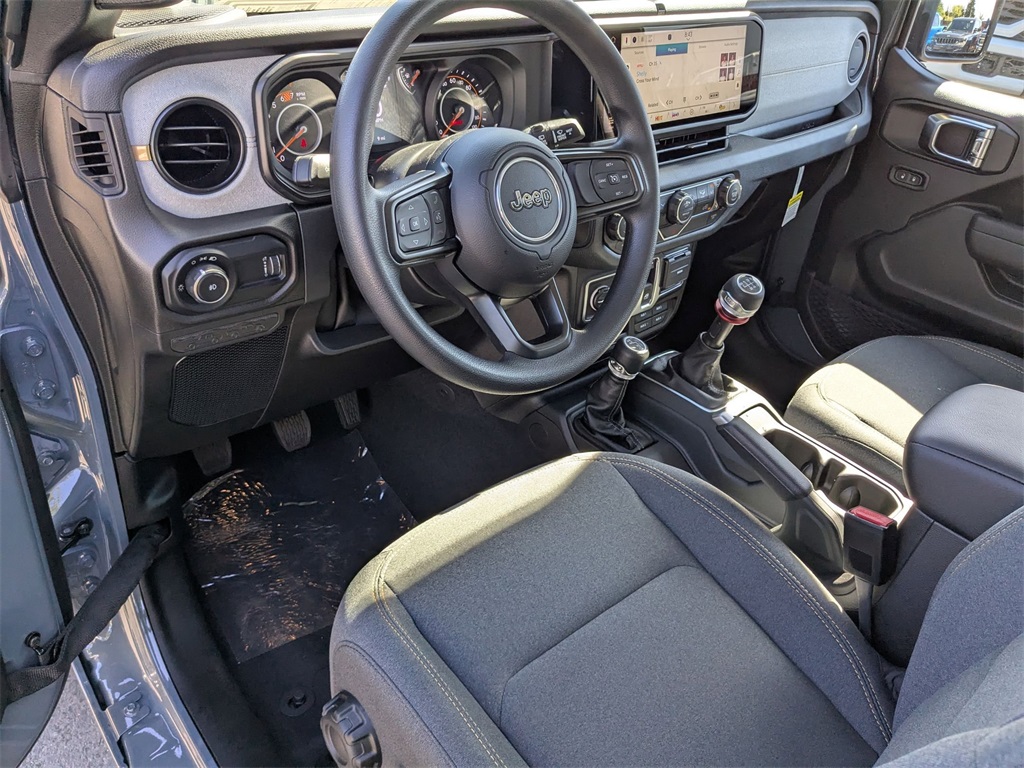 2025 Jeep Wrangler Sport photo 13