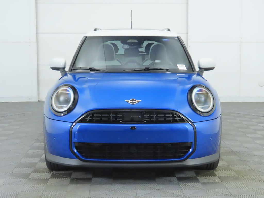 2026 Mini Cooper 4 Door Hardtop Iconic photo 2
