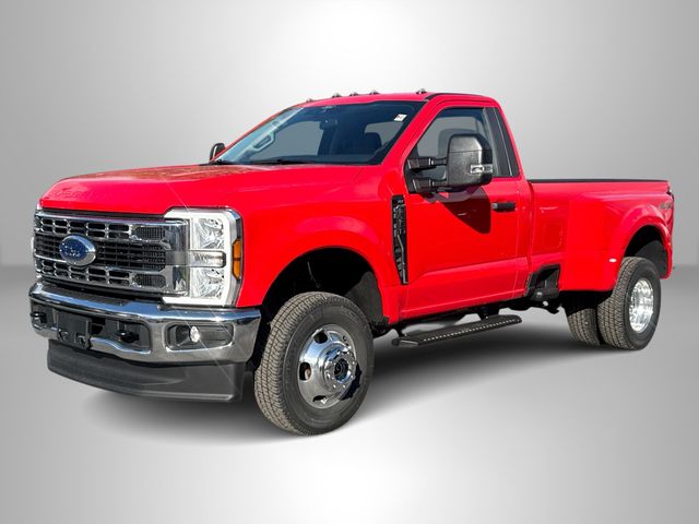 2026 Ford F-350 XLT photo 2