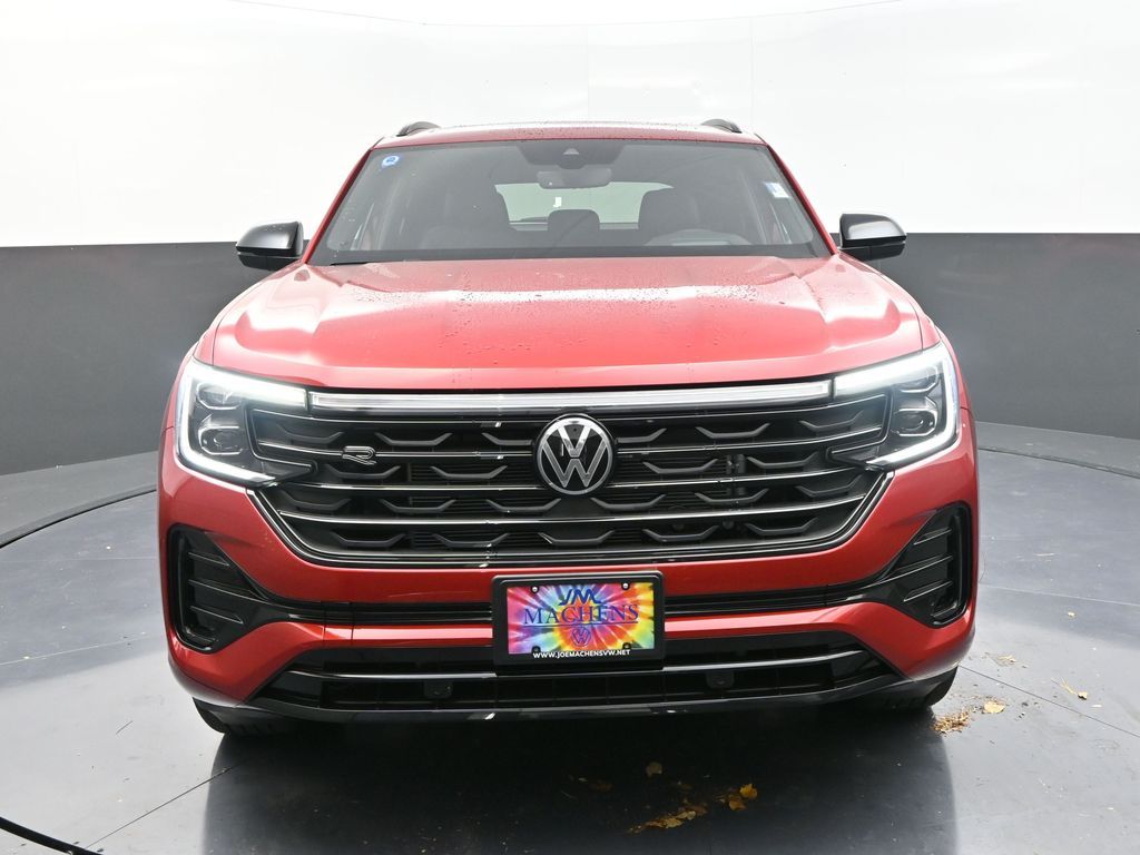 2025 Volkswagen Atlas Cross Sport SEL R-Line photo 2