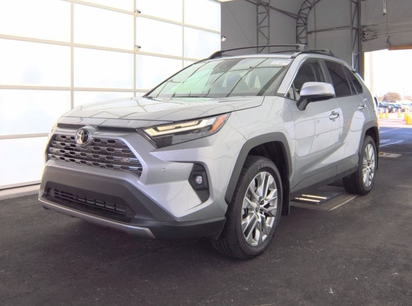 2024 Toyota RAV4 Limited's photo