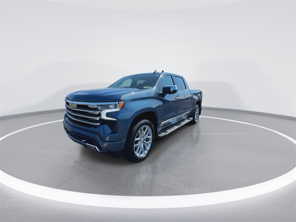 2024 Chevrolet Silverado 1500 High Country photo 3