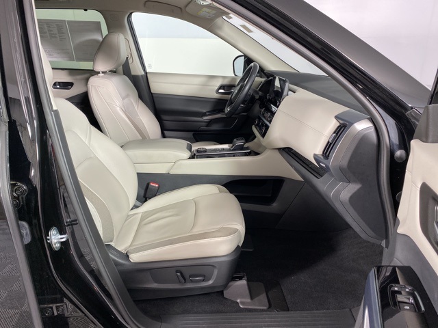 2022 Nissan Pathfinder SL photo 29