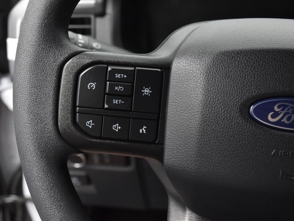 2025 Ford F-150 STX photo 13