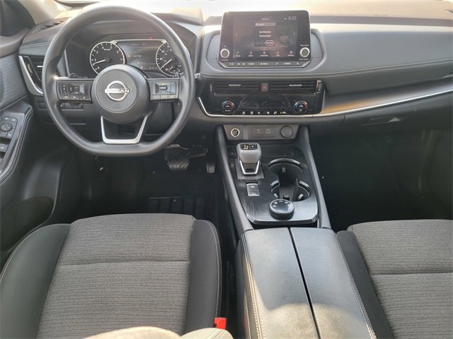 2022 Nissan Rogue SV photo 18