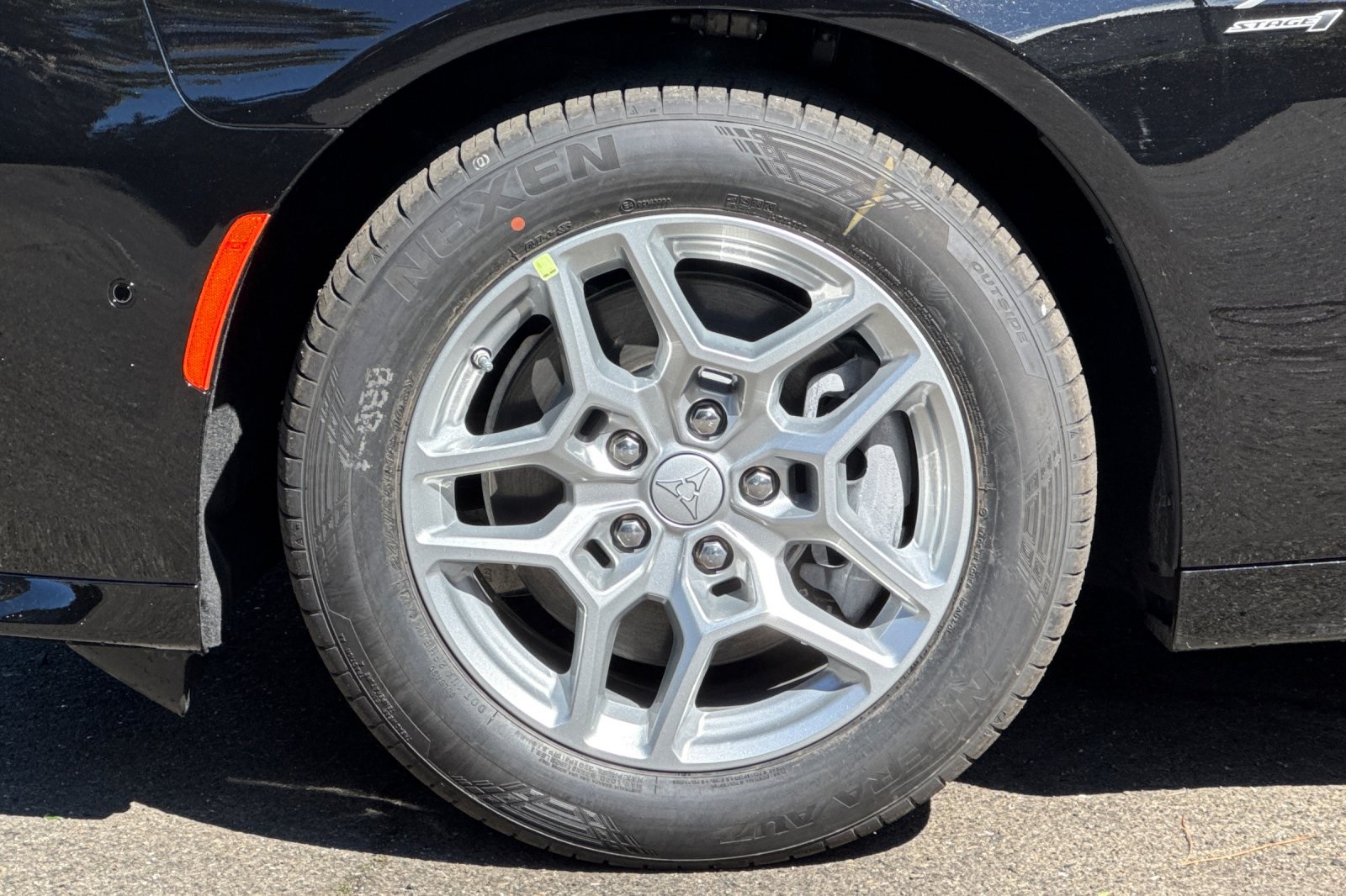 2025 Dodge Charger R/T photo 22