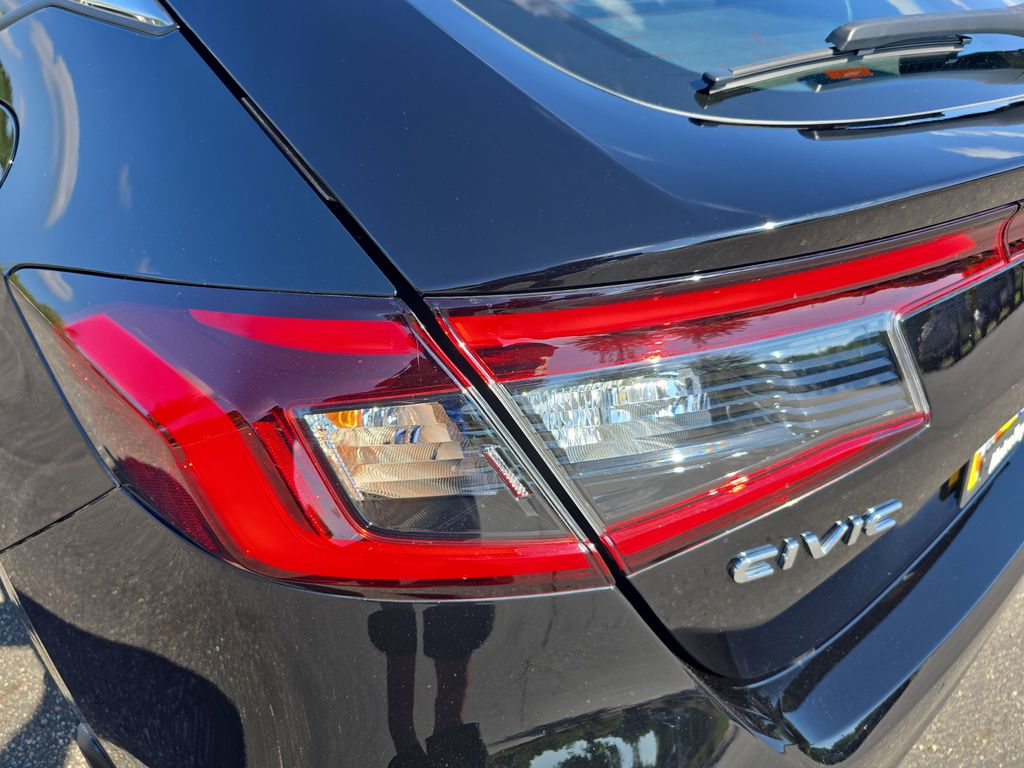 2022 Honda Civic Sport Touring photo 32