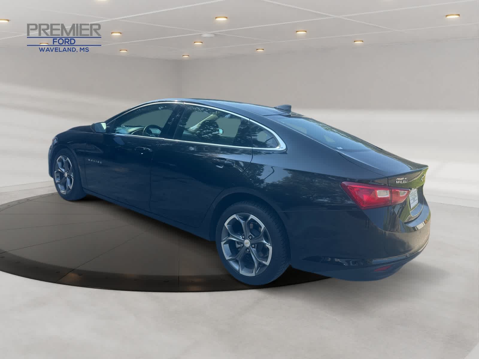 2024 Chevrolet Malibu 1LT photo 3