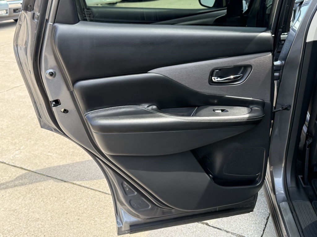 2023 Nissan Murano SL photo 14