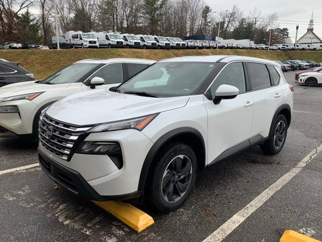 2024 Nissan Rogue SV photo 3