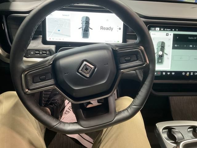 2023 Rivian R1T Adventure photo 13