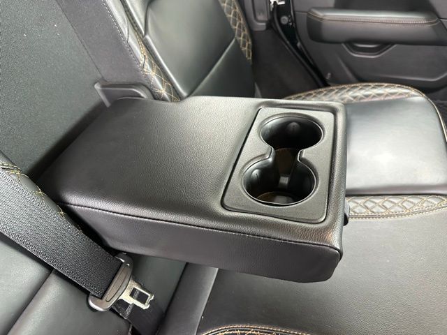 2022 Jeep Wrangler Unlimited Sahara 4xe photo 30