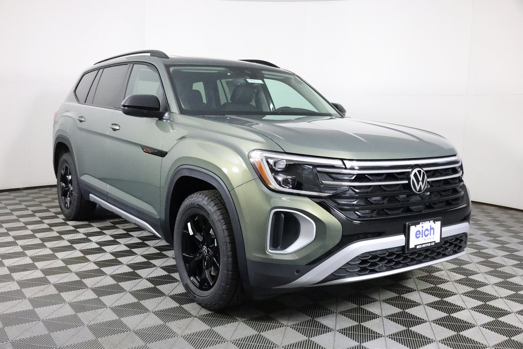 2026 Volkswagen Atlas Atlas Peak Edition's photo