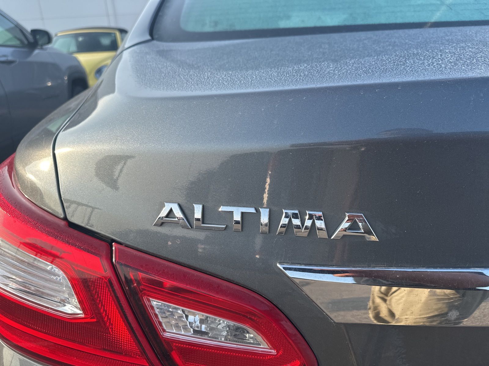 2017 Nissan Altima 2.5 SV photo 7