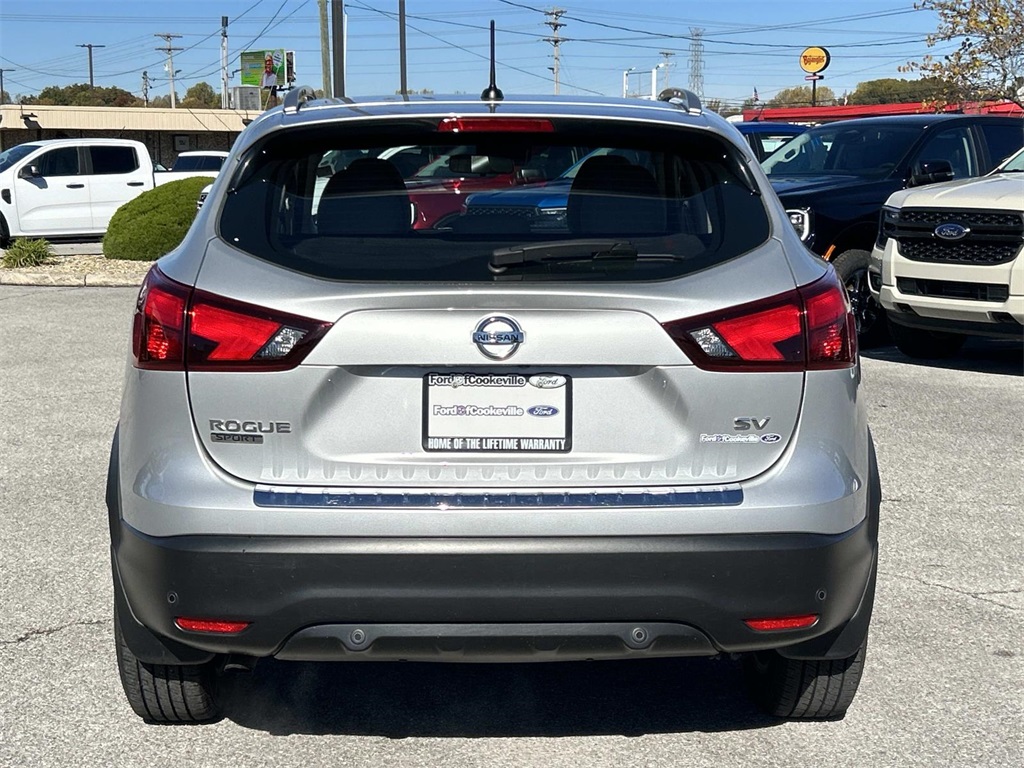 2019 Nissan Rogue Sport SV photo 4