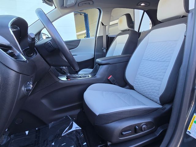2020 Chevrolet Equinox LT photo 17