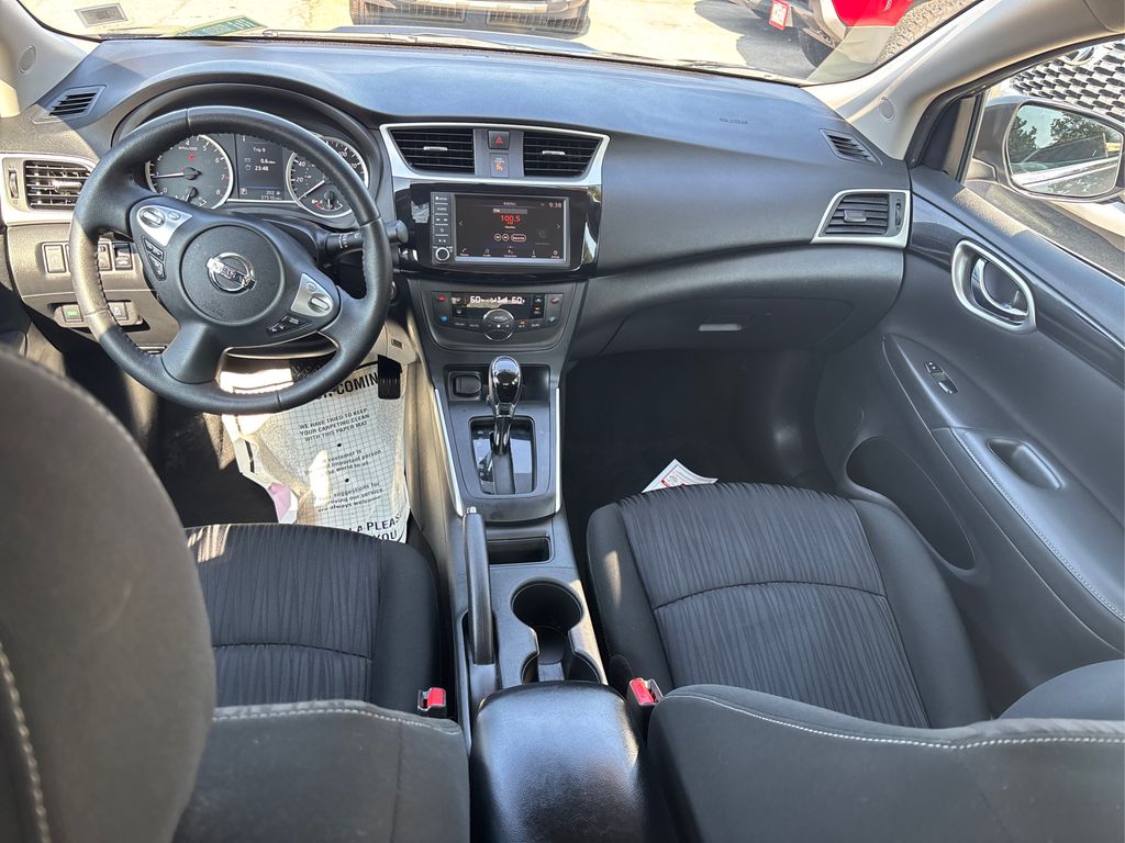 2019 Nissan Sentra SV photo 14