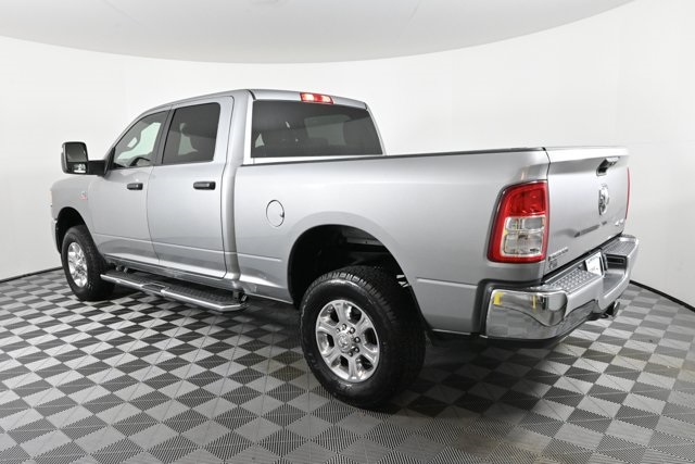 2023 Ram 2500 Big Horn photo 9