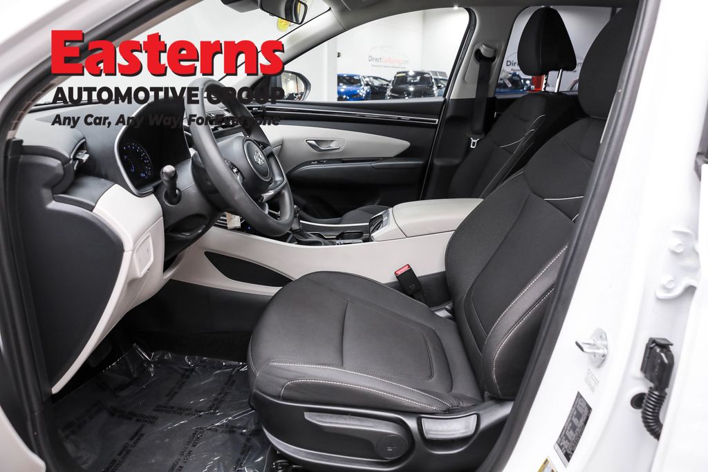 2024 Hyundai Tucson SE photo 12