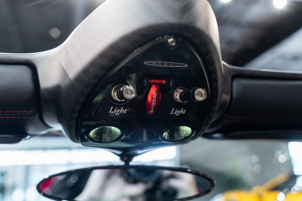 2017 Pagani Huayra photo 31