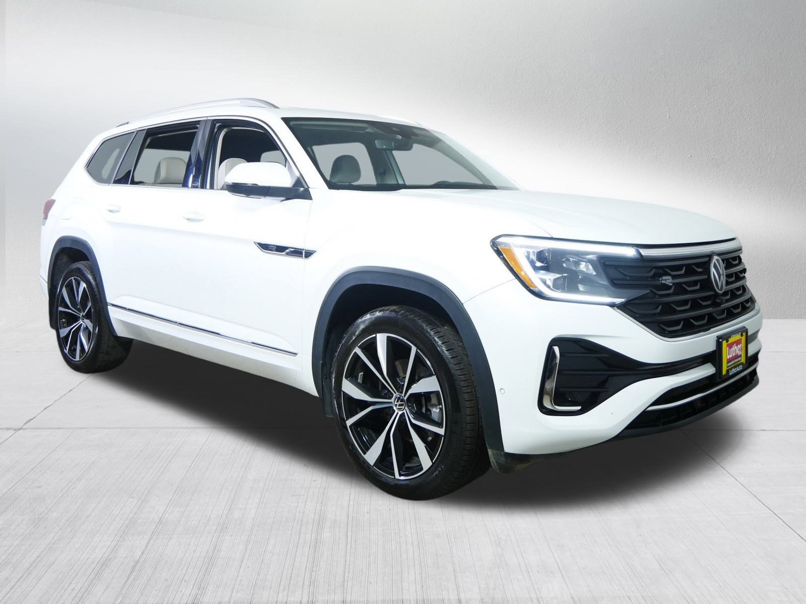 2024 Volkswagen Atlas SEL Premium R-Line's photo