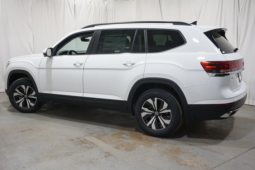 2025 Volkswagen Atlas SE photo 11