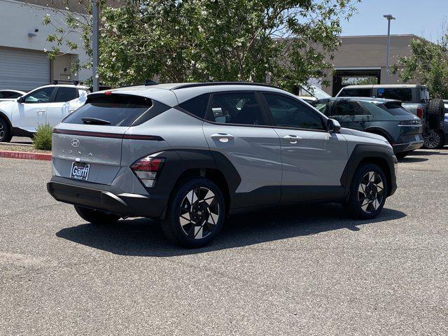 2025 Hyundai Kona SEL photo 3
