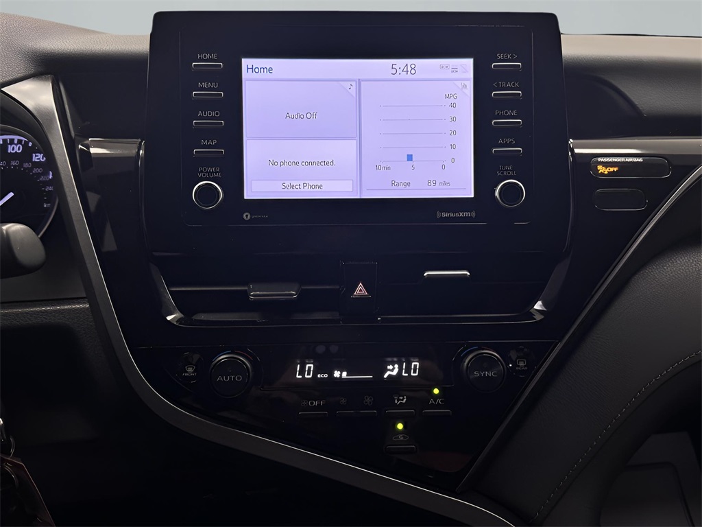 2022 Toyota Camry LE photo 16