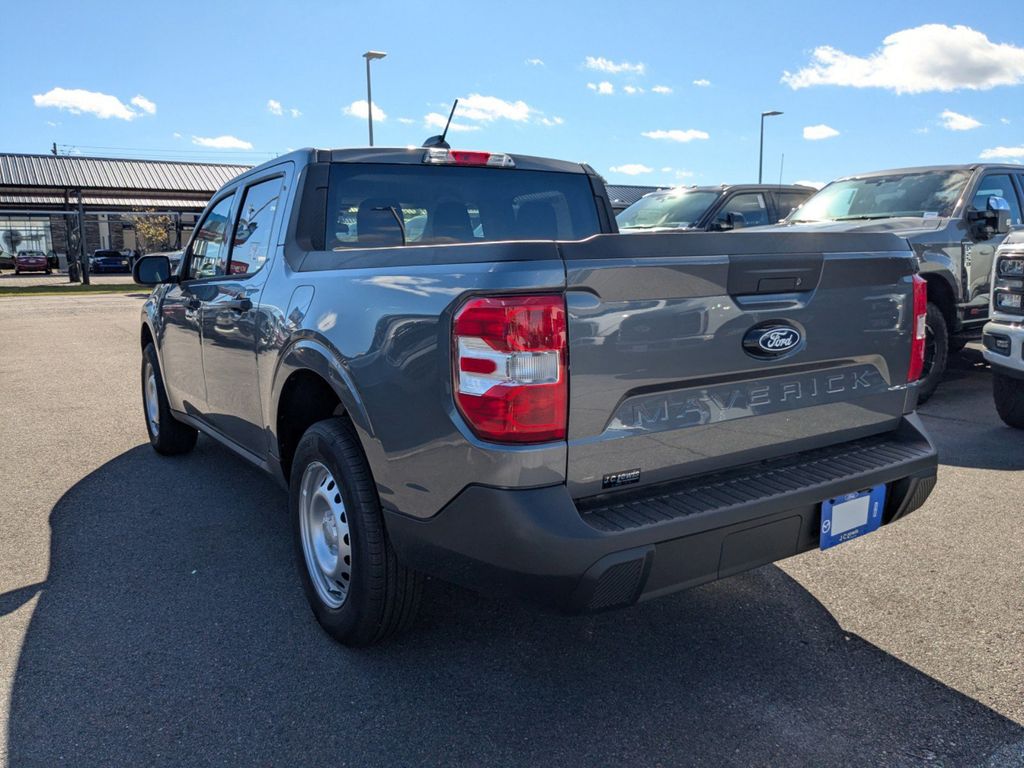 2025 Ford Maverick XL photo 3