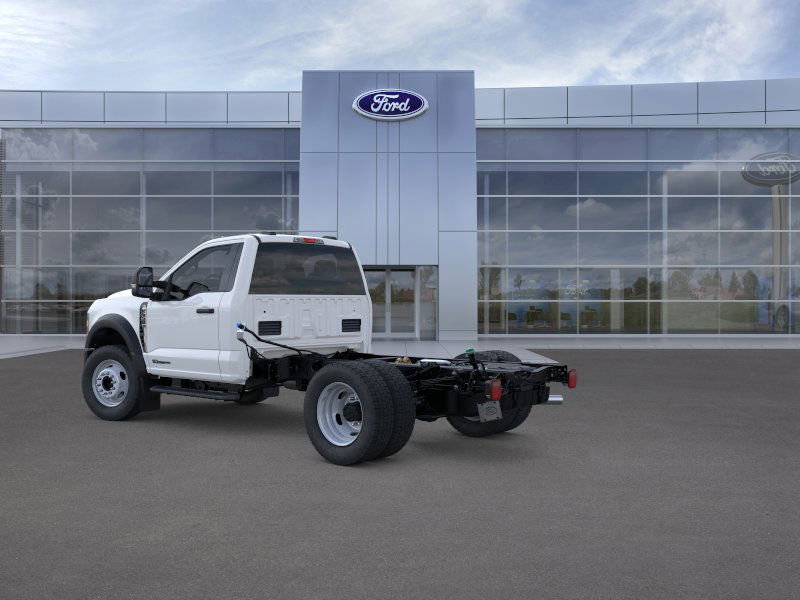 2025 Ford F-550 XL photo 4