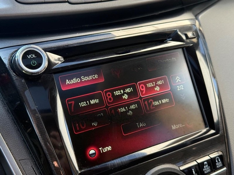 2016 Honda Odyssey Touring photo 23