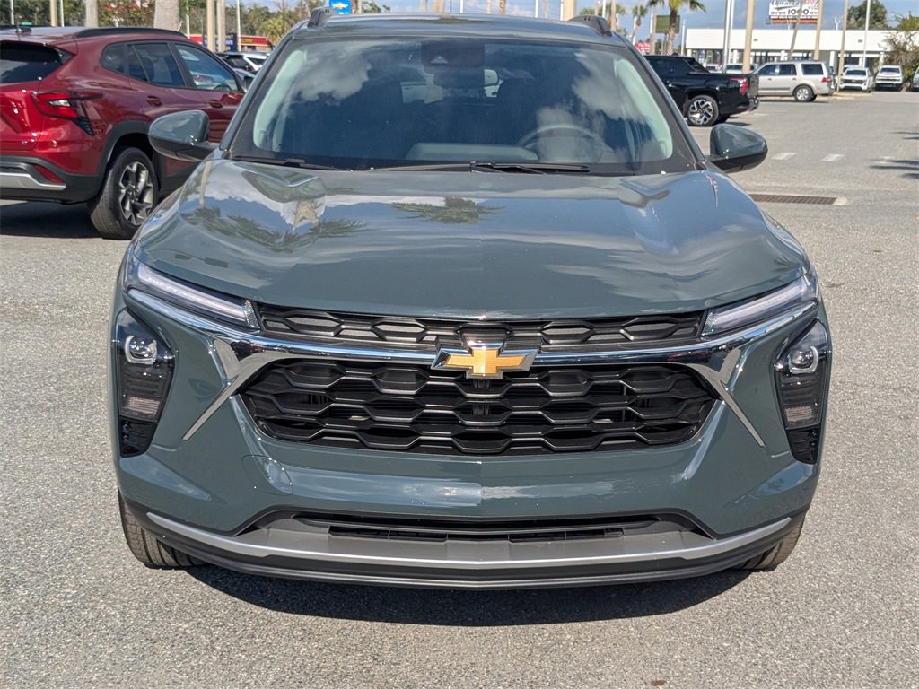 2026 Chevrolet Trax LT photo 3