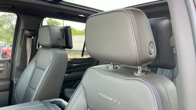 2024 GMC YUKON - Image 21