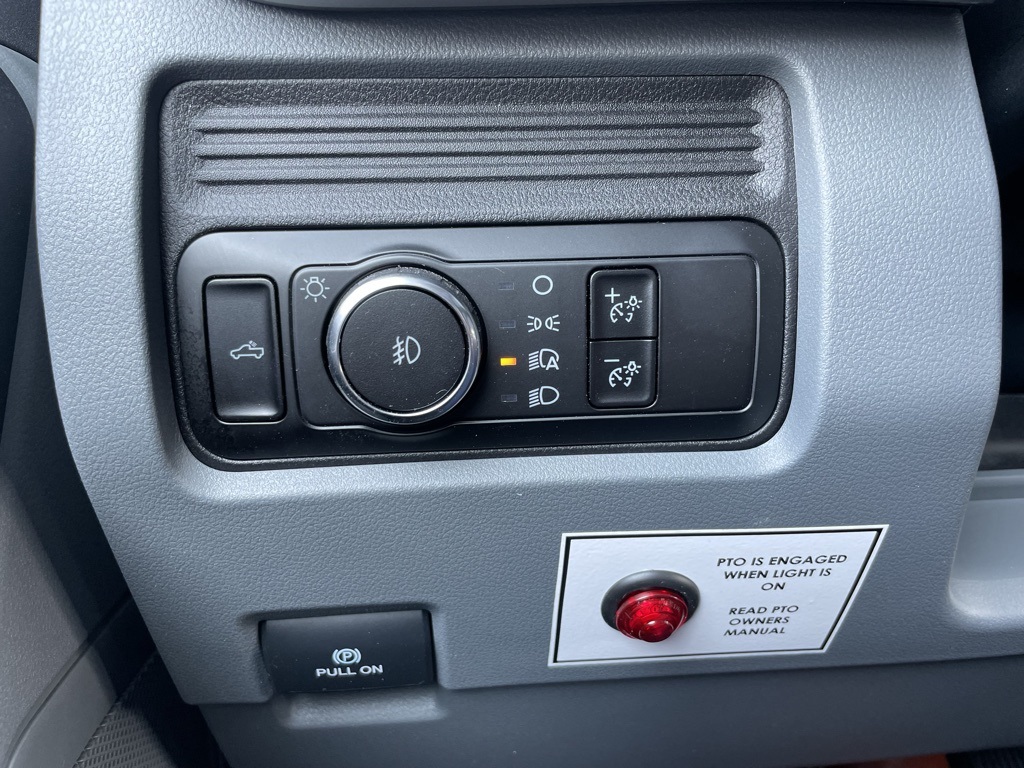 2025 Ford F-550 XL photo 47
