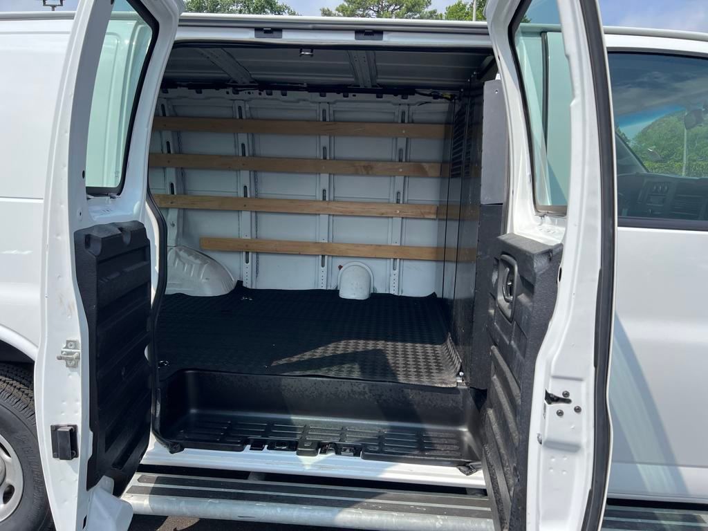 2023 Gmc Savana 2500 Cargo photo 22