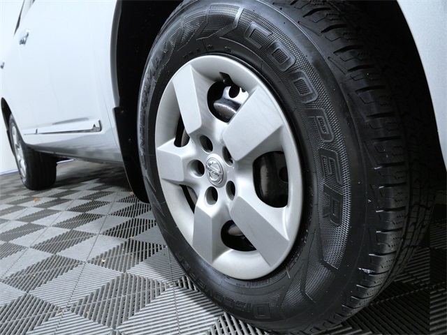 Used 2013 Nissan Rogue S with VIN JN8AS5MV8DW636447 for sale in Apple Valley, Minnesota