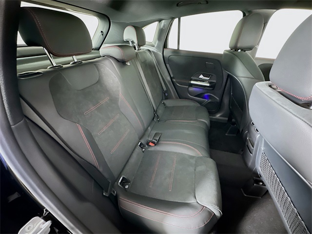2025 Mercedes Benz GLA 250 photo 23