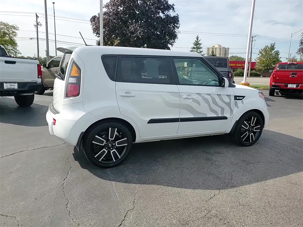 2011 Kia Soul Plus photo 3