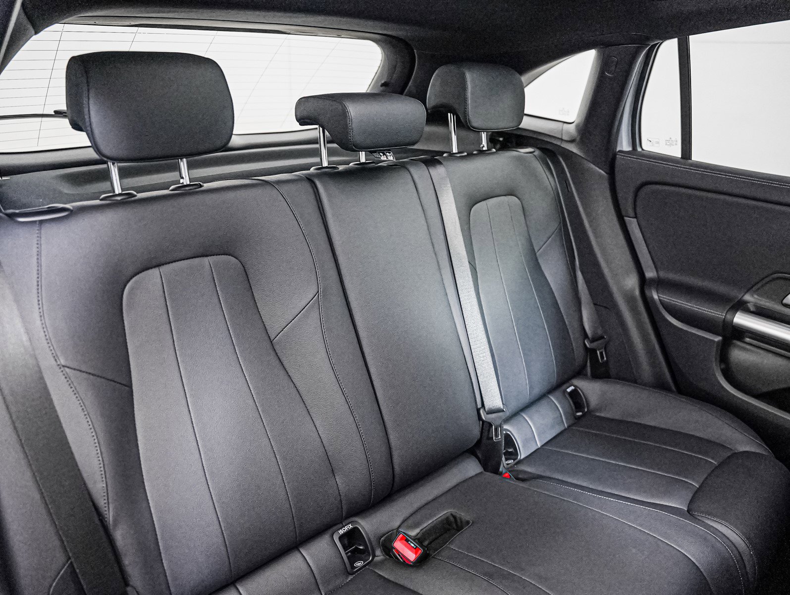2025 Mercedes Benz GLA 250 photo 10