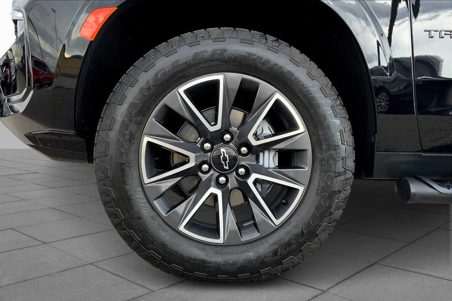 2023 Chevrolet Tahoe Z71 photo 10