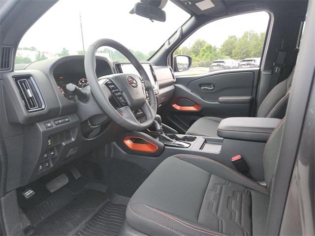 2025 Nissan Frontier Crew Cab PRO-4X photo 7