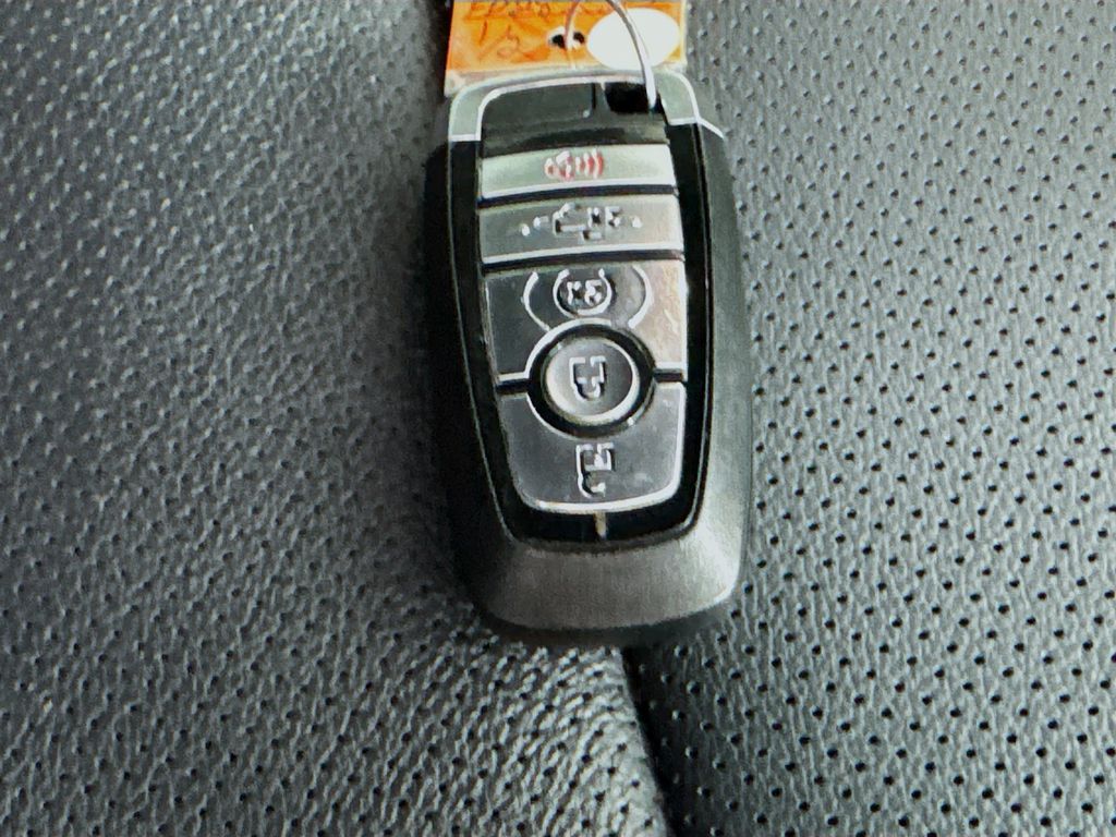 2023 Ford F-150 Lariat photo 32