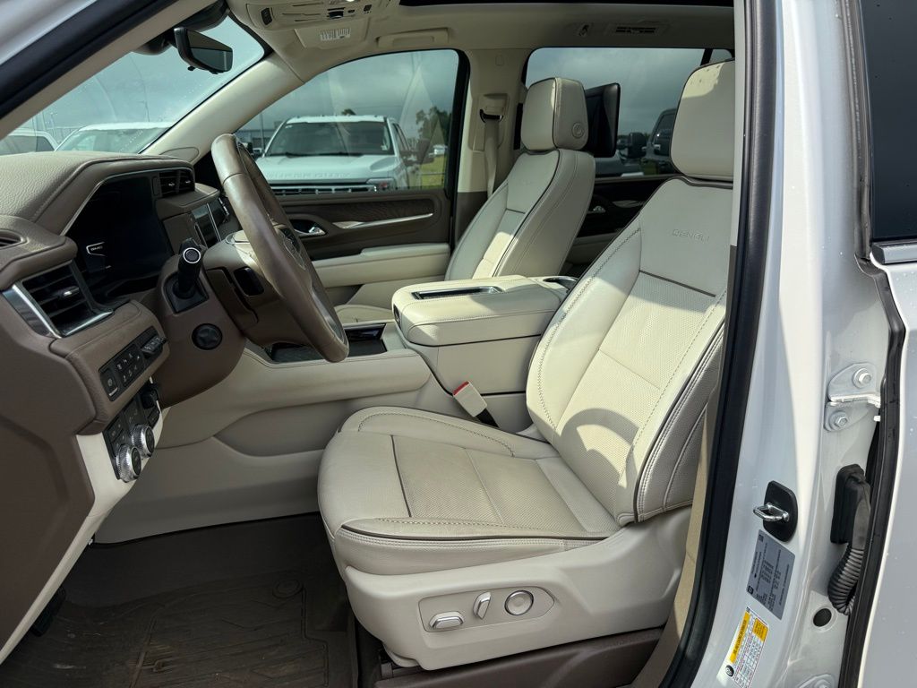 2023 Gmc Yukon XL Denali photo 3