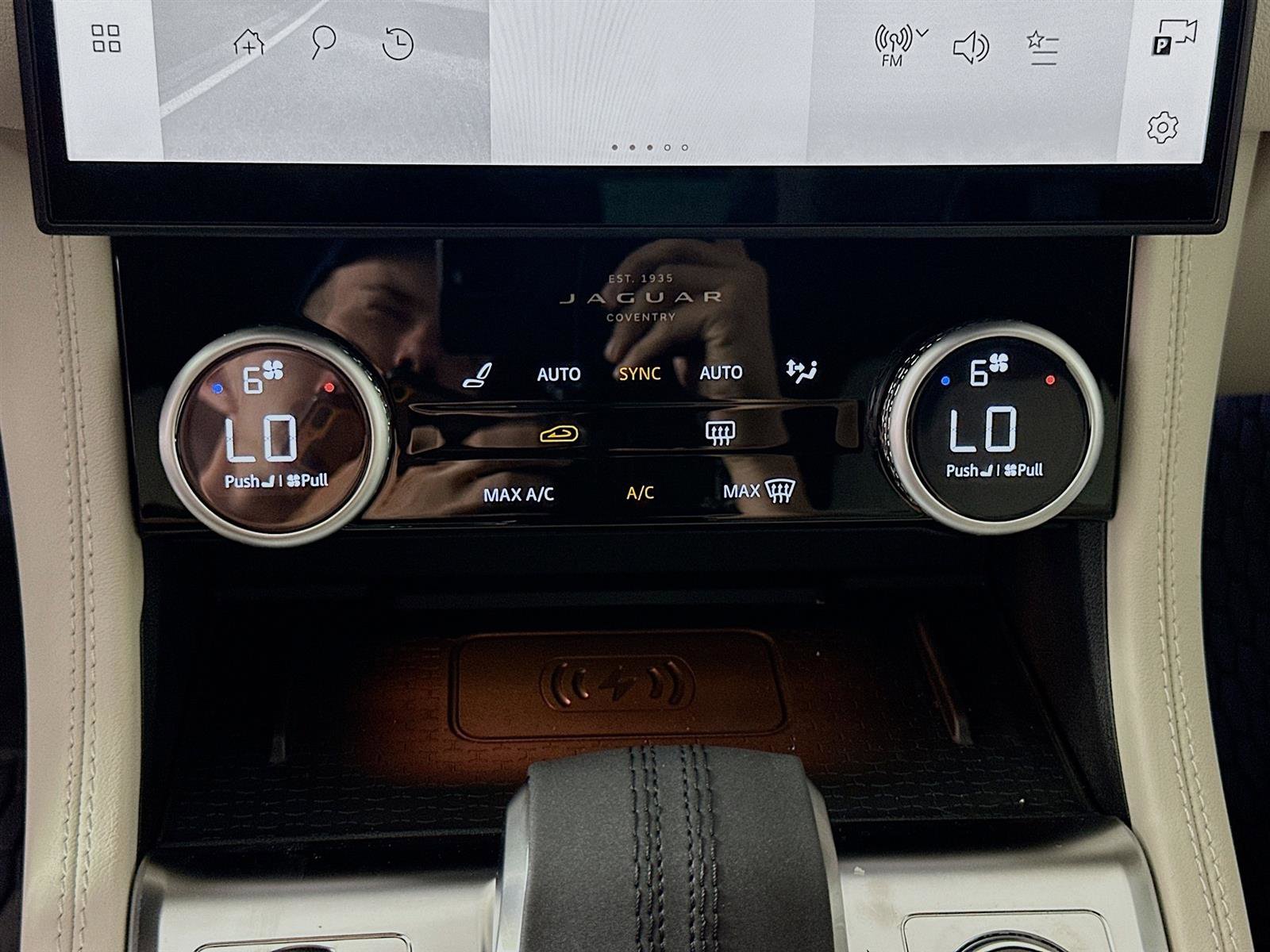 2025 Jaguar F-PACE P400 R-Dynamic S photo 14