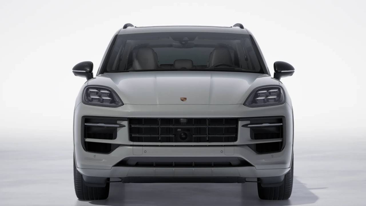 2026 Porsche Cayenne GTS photo 9