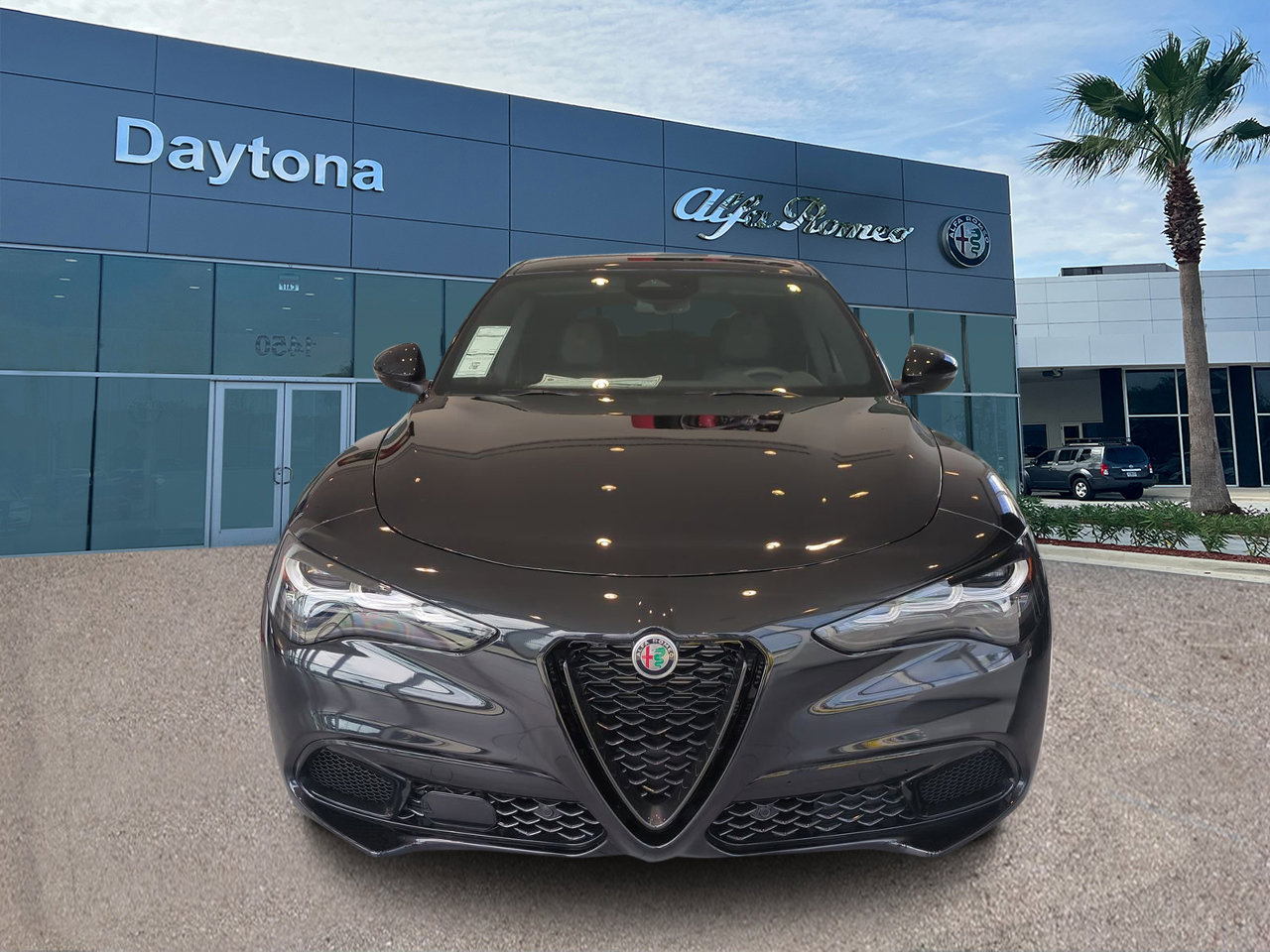 2025 Alfa Romeo Stelvio Sprint photo 5